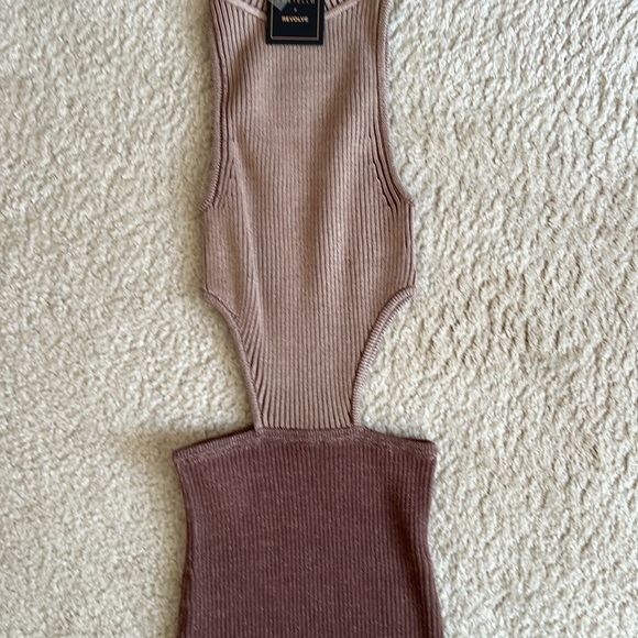 Michael Costello x Revolve Lenora Midi Ribbed Dress - Picture 4 of 9